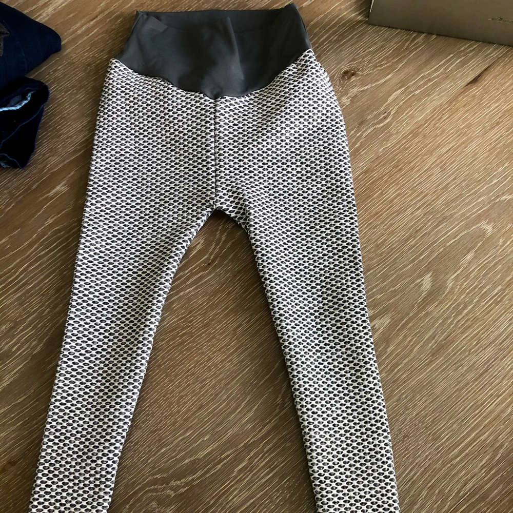 tiktok scrunch leggings